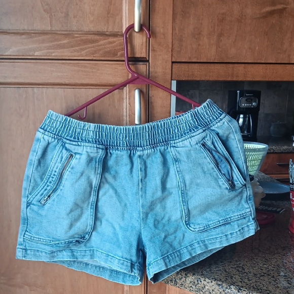 Women's Blue Denim Shorts - Picture 1 of 4